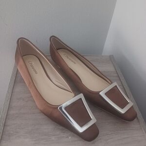 C. Paravano Satin brown buckle front Kitten heels sz 6.5 37